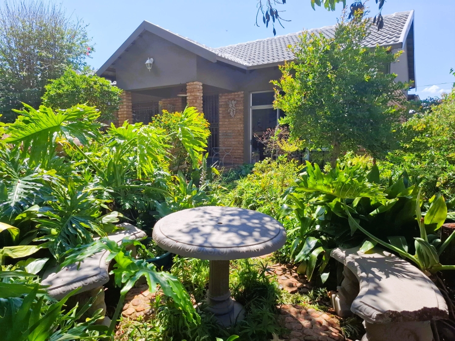 5 Bedroom Property for Sale in Doringkruin North West